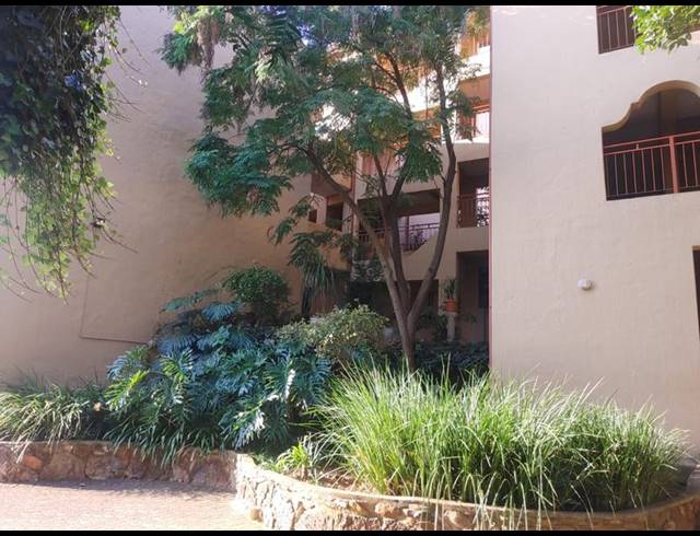2 BEDROOM APARTMENT FOR SALE IN HELDERKRUIN